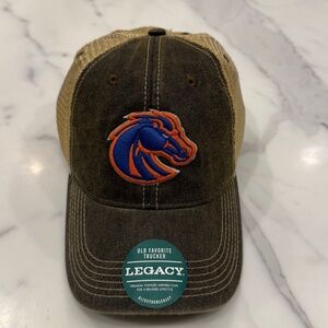 Boise State Truckers Hat NWT Adjustable